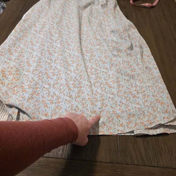 All in Favor Floral midi sundress X-Large- hole on skirt - Picture 11 of 13